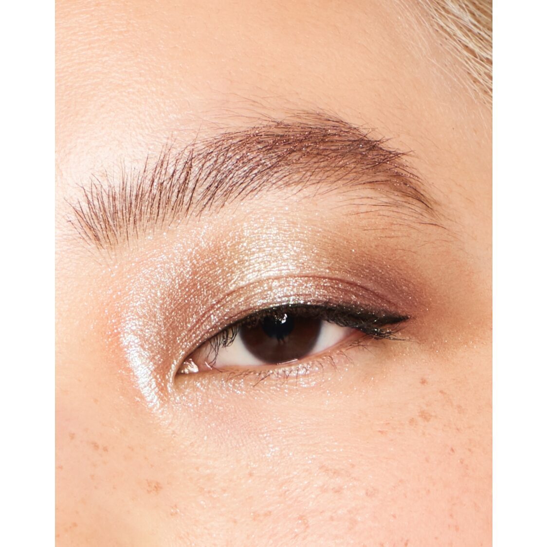 Shu Uemura Pressed Eyeshadow Refill | 3D Prismatic