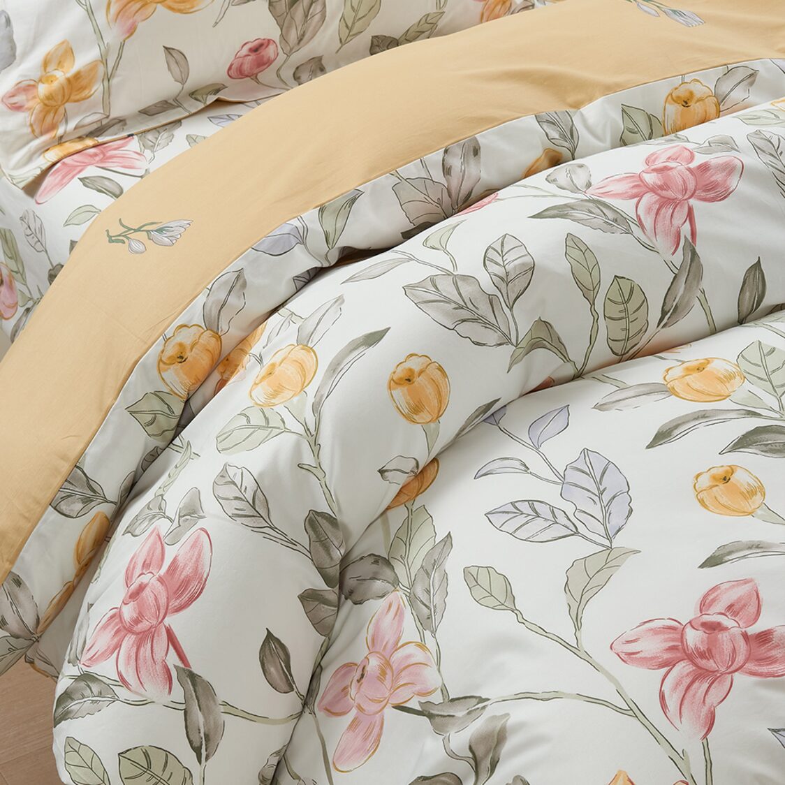 Marie Claire Lumine Printed Bed Set - Dahlia