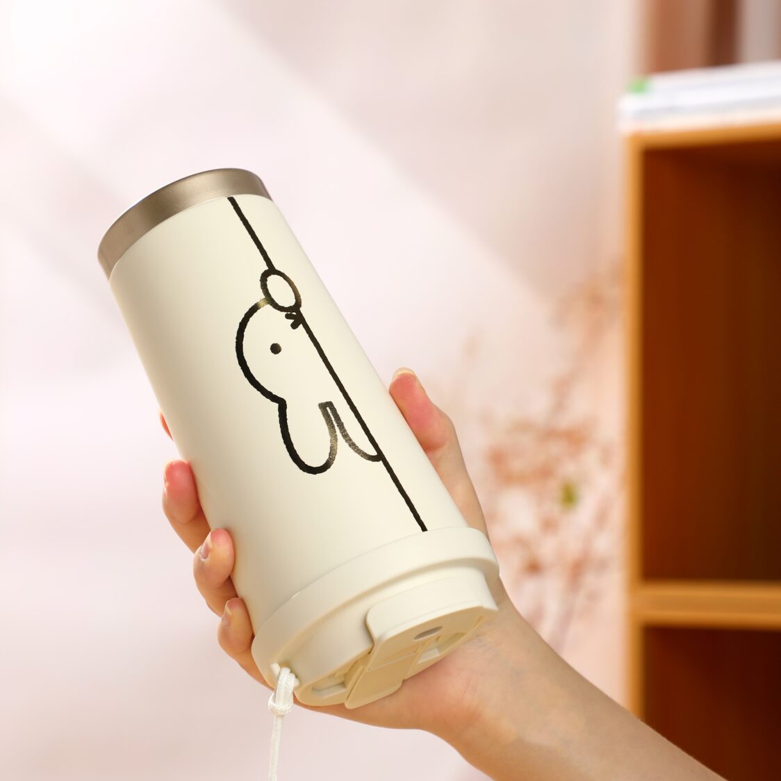 VIPO X Miffy Golden Vacuum Cup 580ml MIF37391