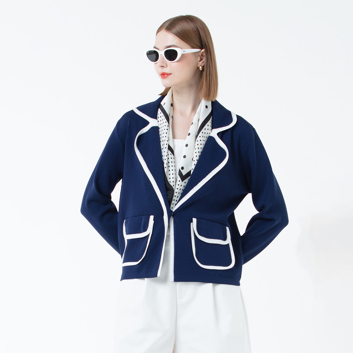 K/Woods Contrast Trim Blazer