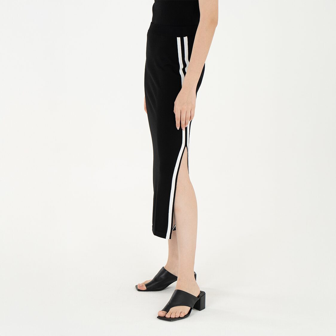 K/Woods Ice Cool Sleek Utility Skirt in Black