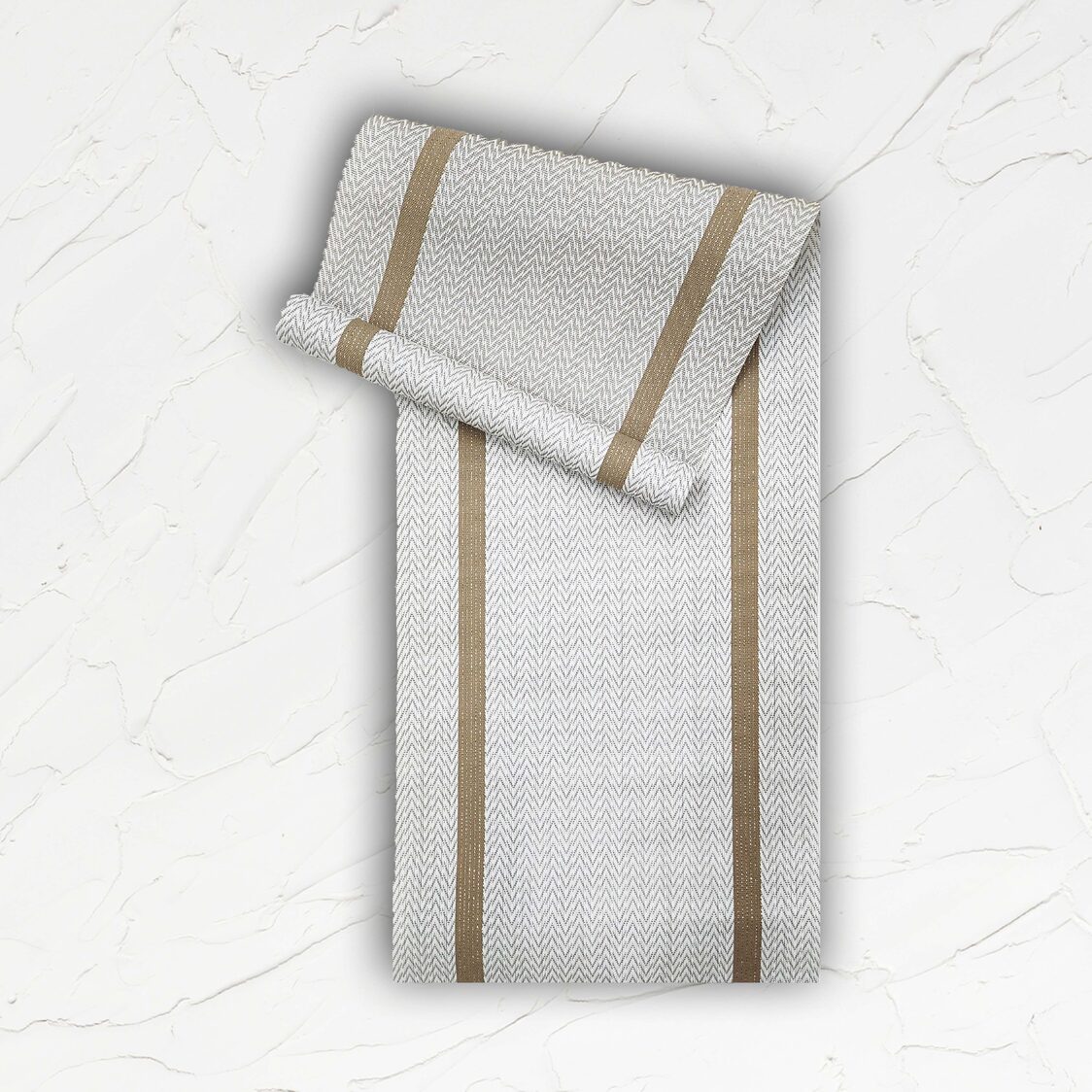 J. Rapee Scroll Tablerunner Beige