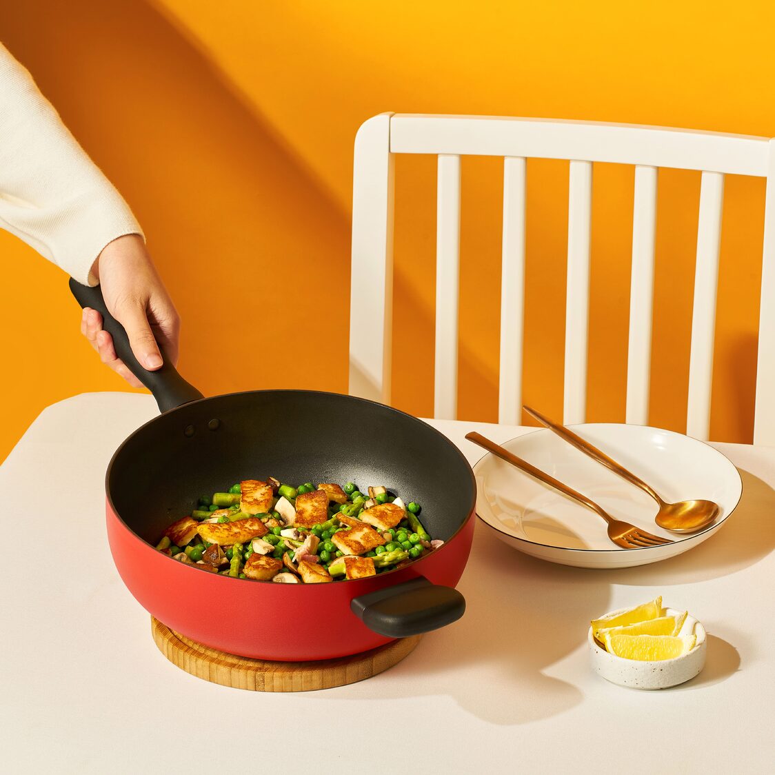 Meyer Bauhaus Nonstick 26cm | 3.8L Roma Red Open Chef's Pan (Induction) 13385