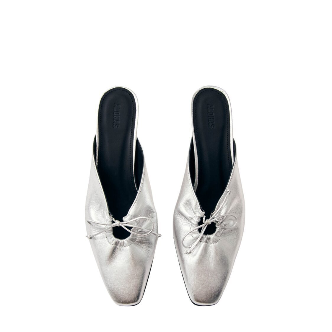 Alohas Amar Shimmer Silver Leather Pumps