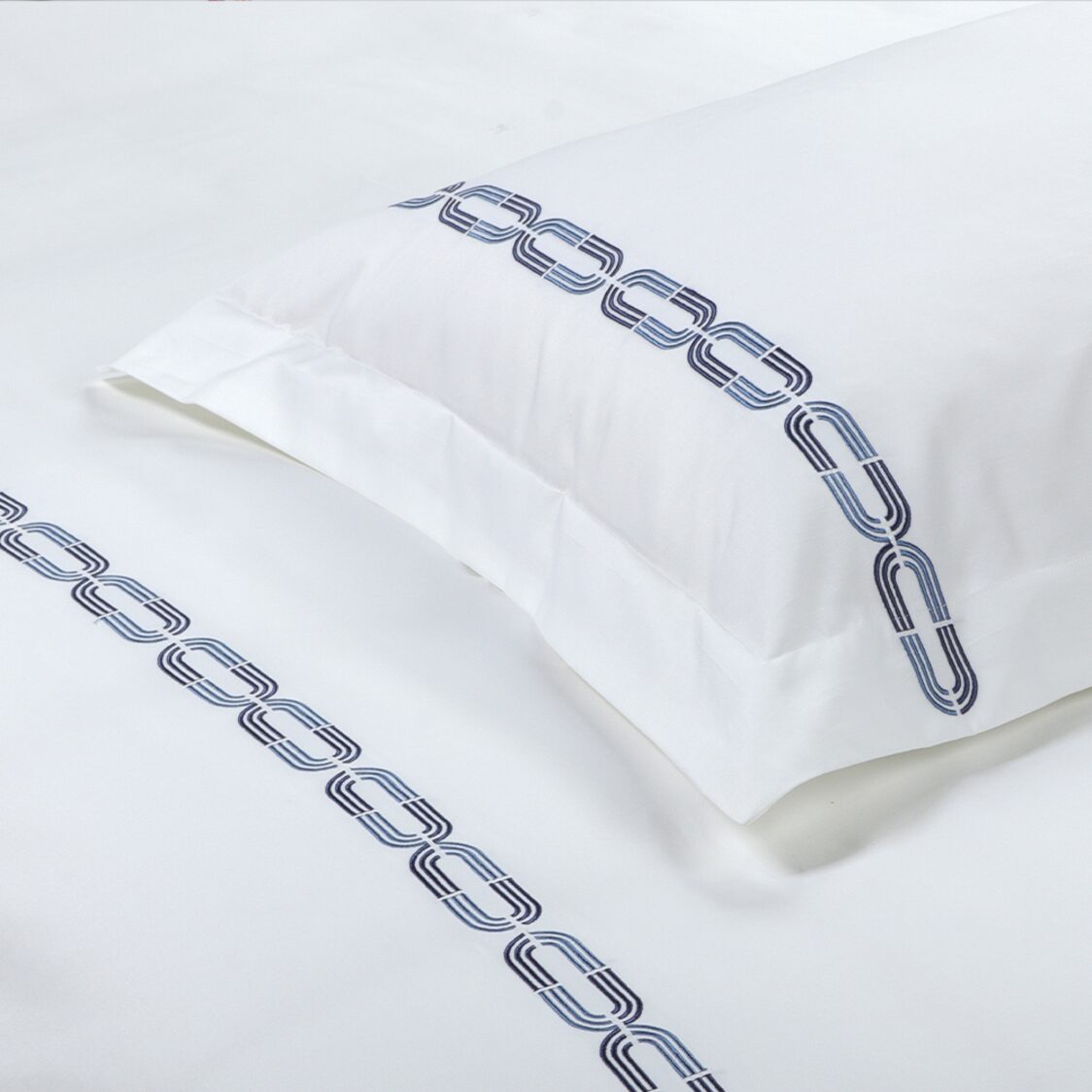 Bellami Embroidery Bed Set - White Royal Blue