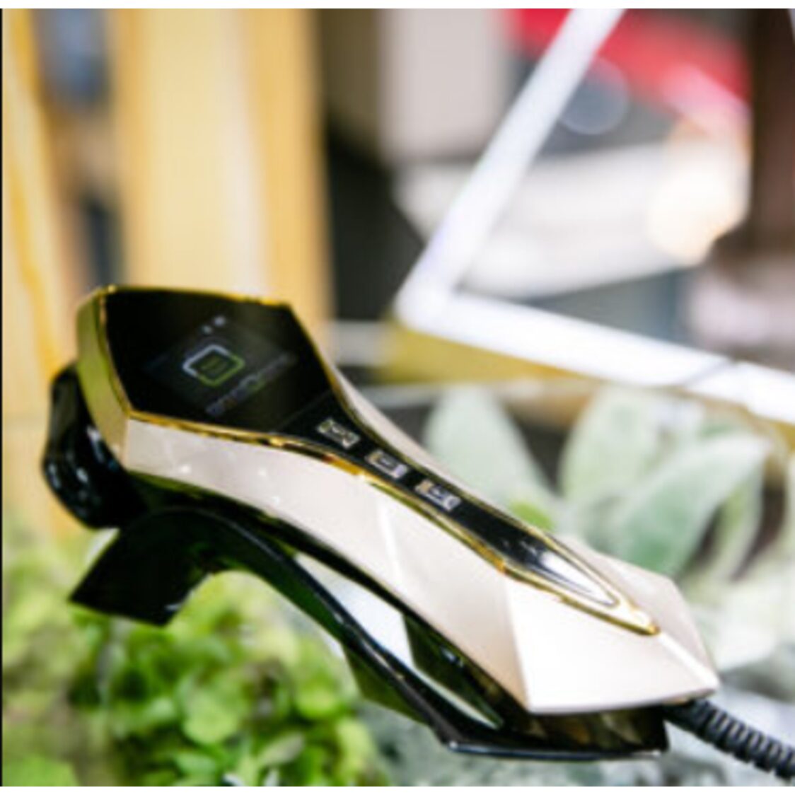 Beme Japan A.Global Zeus III Facial Beauty Device - Metro Singapore Departmental Store - Celebrating 69 Years in SG