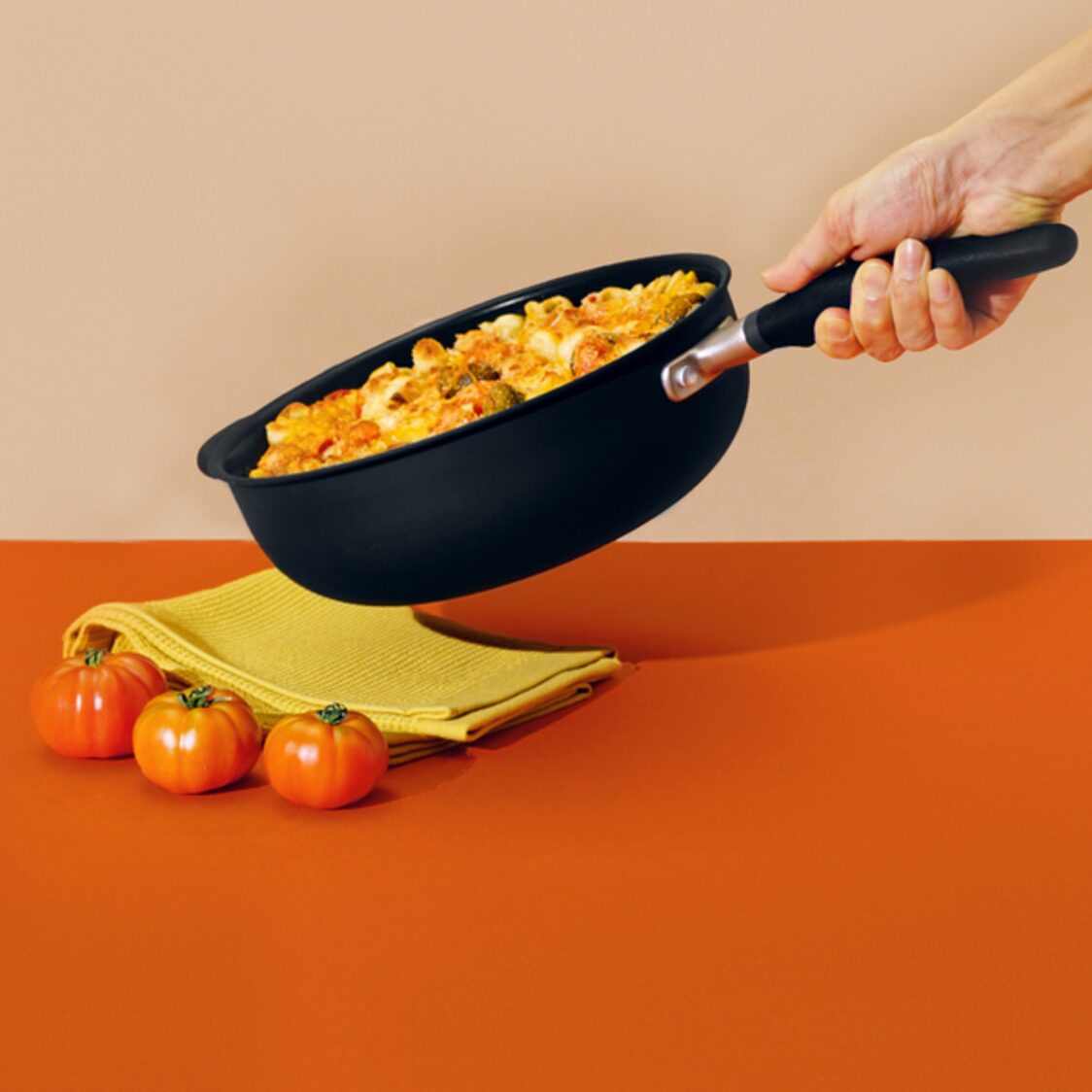 Meyer Accent Nonstick 26cm | 4.3L Open Chef's Pan with Helping Handle (Induction)