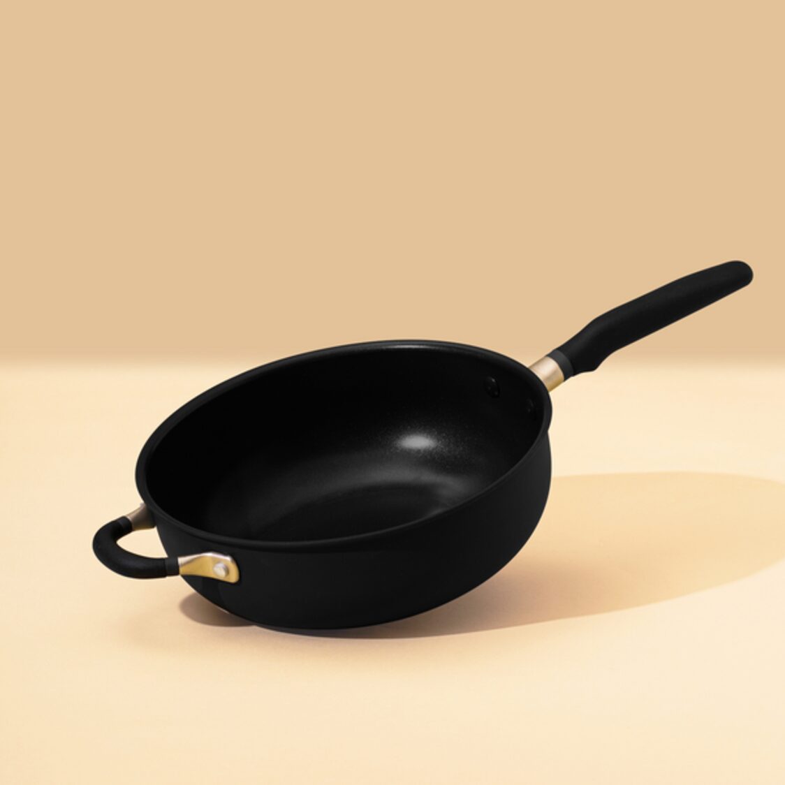 Meyer Accent Nonstick 26cm | 4.3L Open Chef's Pan with Helping Handle (Induction)