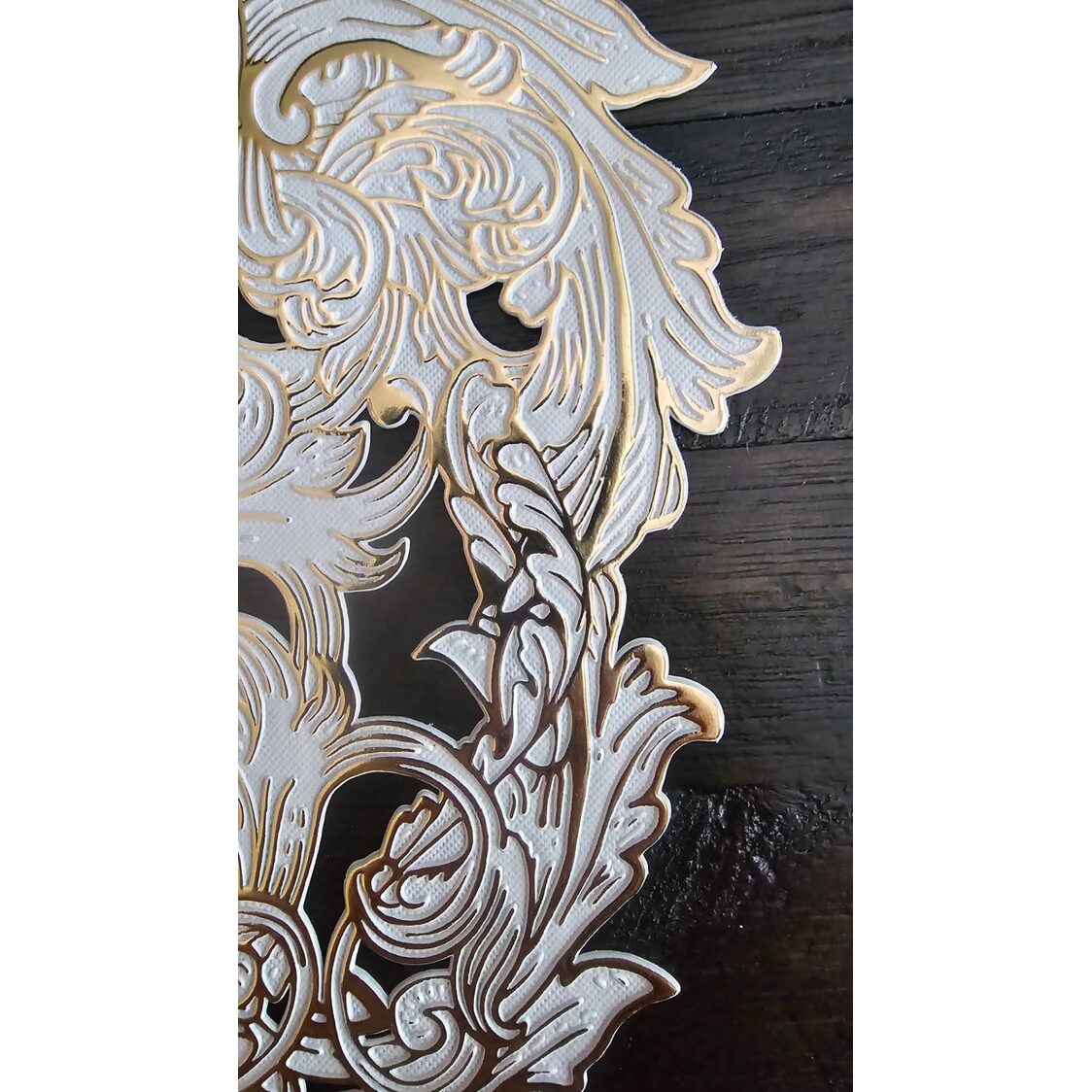 J. Rapee Leaf Placemat Gold