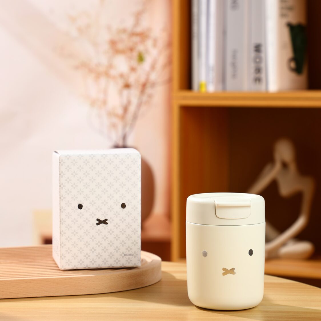 VIPO X Miffy Vacuum Cup 320ml - Smile MIF37392