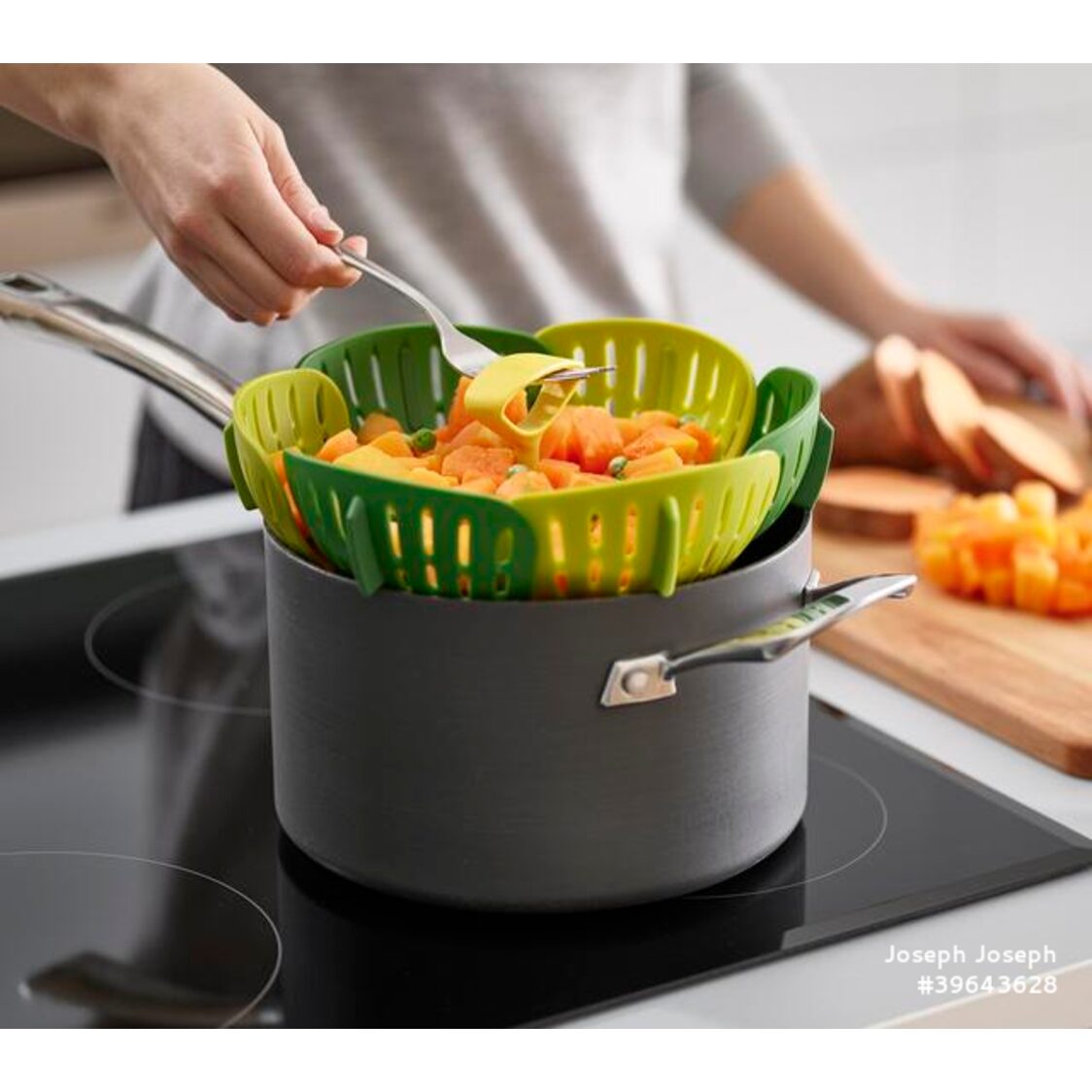 Joseph Joseph Bloom Folding Steamer Basket - Green - 45030