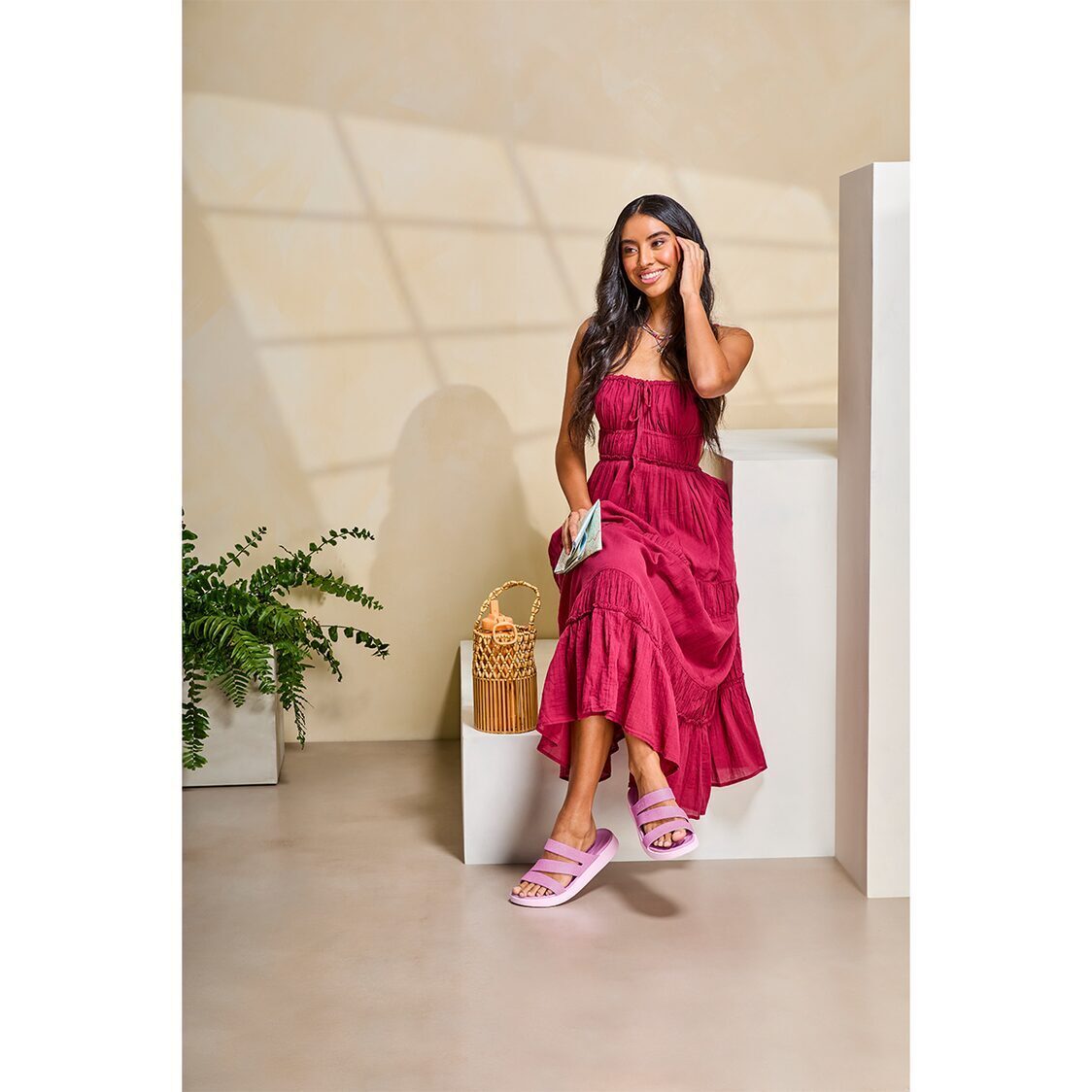 Crocs Getaway Glitter Strappy Pink Milk