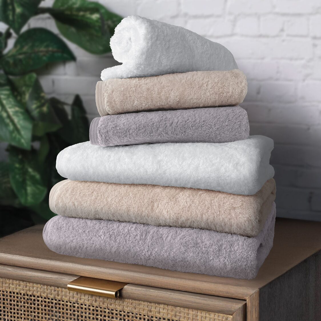 Charles Millen Signature Light 100% Superfine Cotton Bath Towel / Sports Towel - Metro Singapore Departmental Store - Celebrating 69 Years in SG
