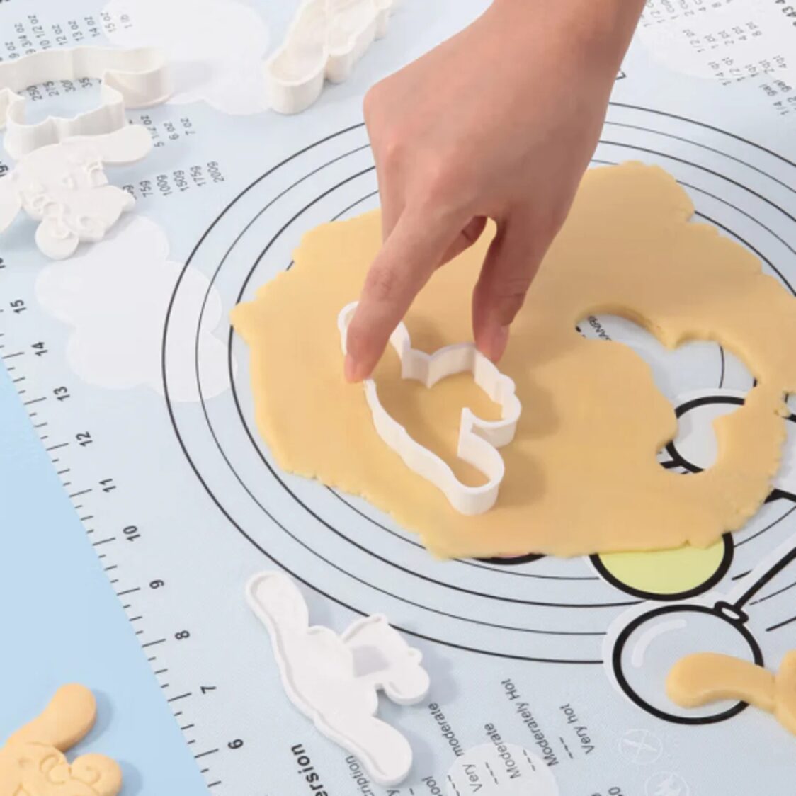 Chefmade Pp Biscuit Mould 4pcs WH Cinnamoroll 1898cm - CL5013 - Metro Singapore Departmental Store - Celebrating 69 Years in SG