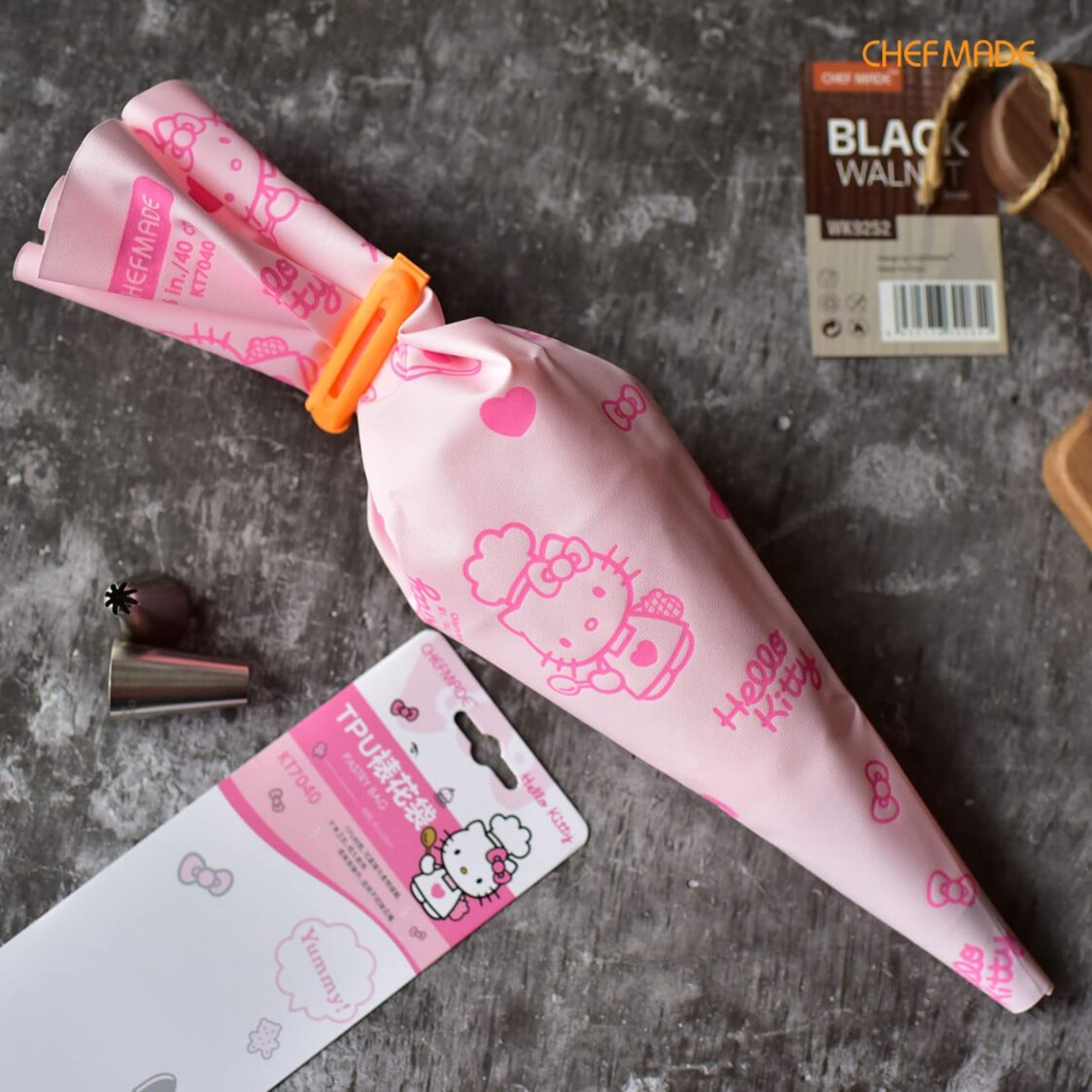Chefmade Tpu Pastry Bag 40.5X22cm Pink Hello Kitty 1898cm - KT7040 - Metro Singapore Departmental Store - Celebrating 69 Years in SG