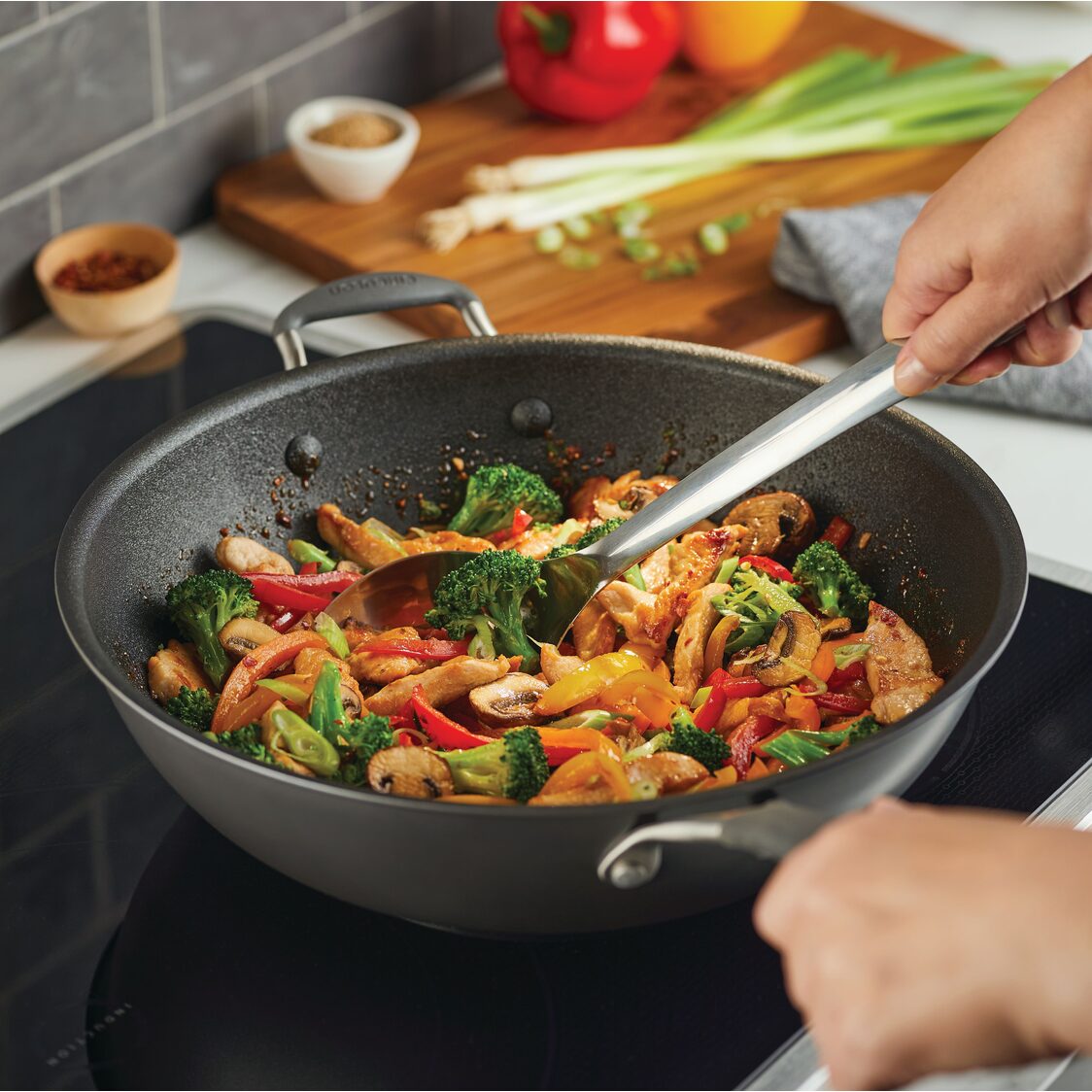 Circulon ScratchDefense A1 34cm Stirfry Pan with Helping Handle - Metro Singapore Departmental Store - Celebrating 69 Years in SG
