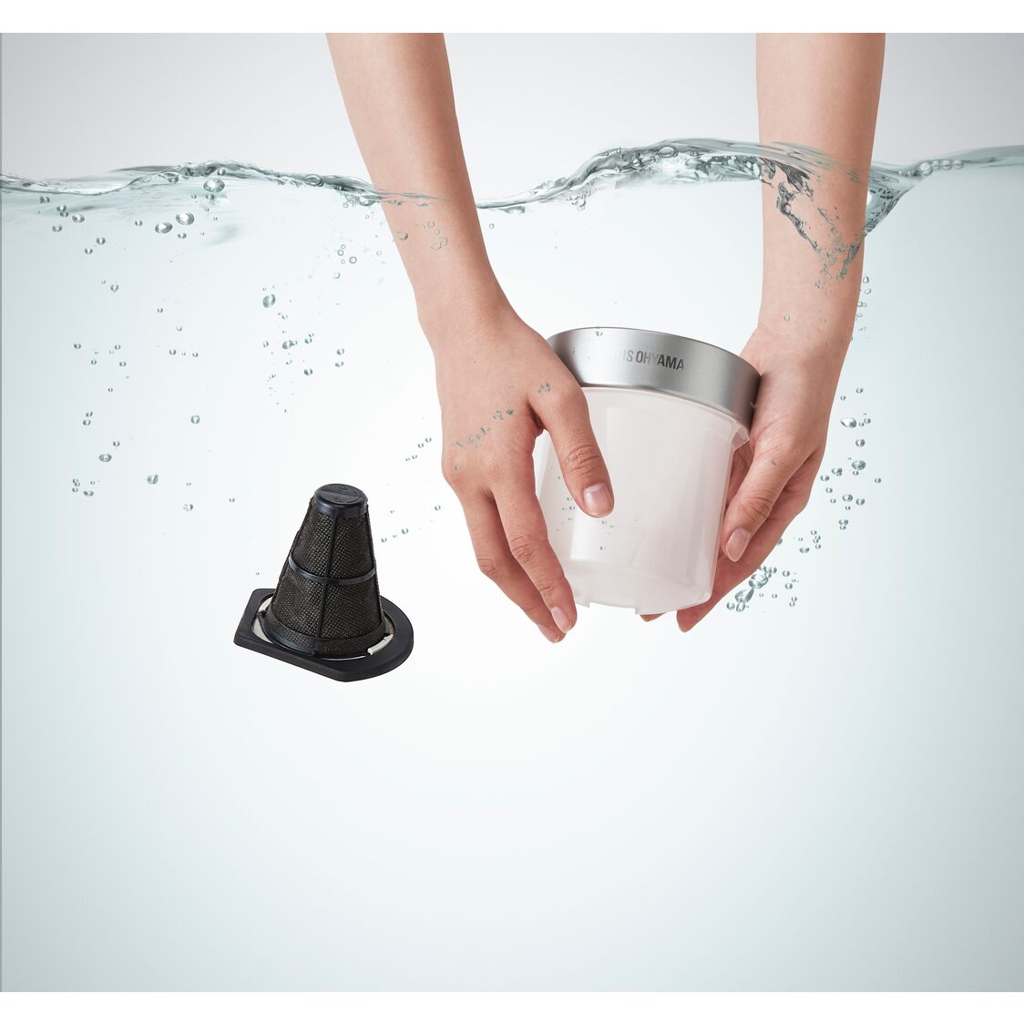 Iris Ohyama Dust Mite Vacuum Cleaner IC-FAC4 SIL