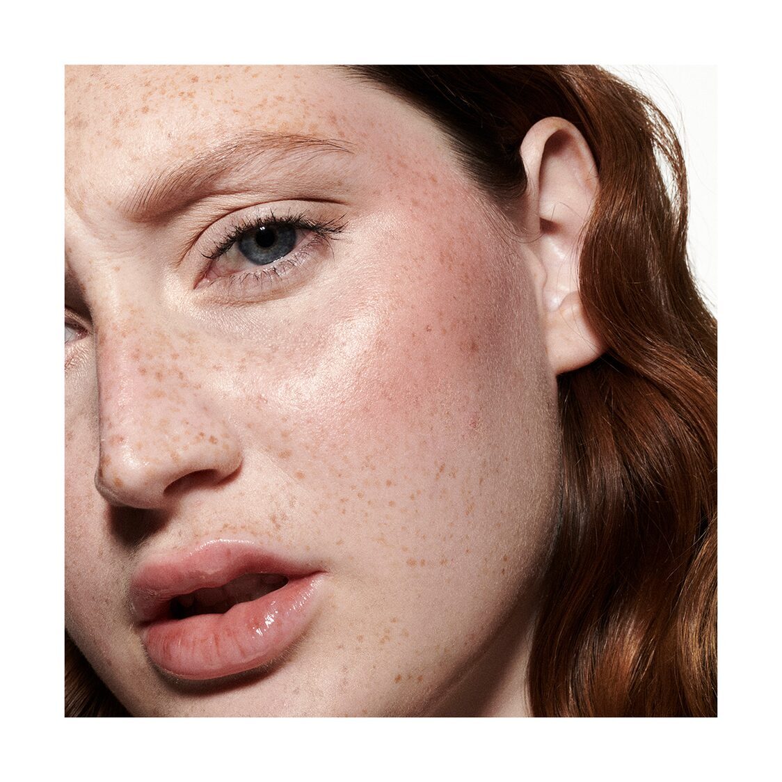 MAC Strobe Beam Liquid Blush