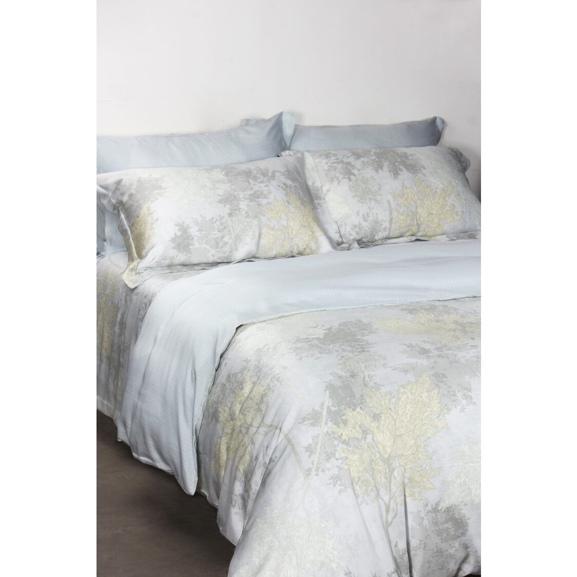 Eurotex Celestine made from 100% TENCEL™ fibers,  Fitted Sheet Set / Bed Set (Barnette)