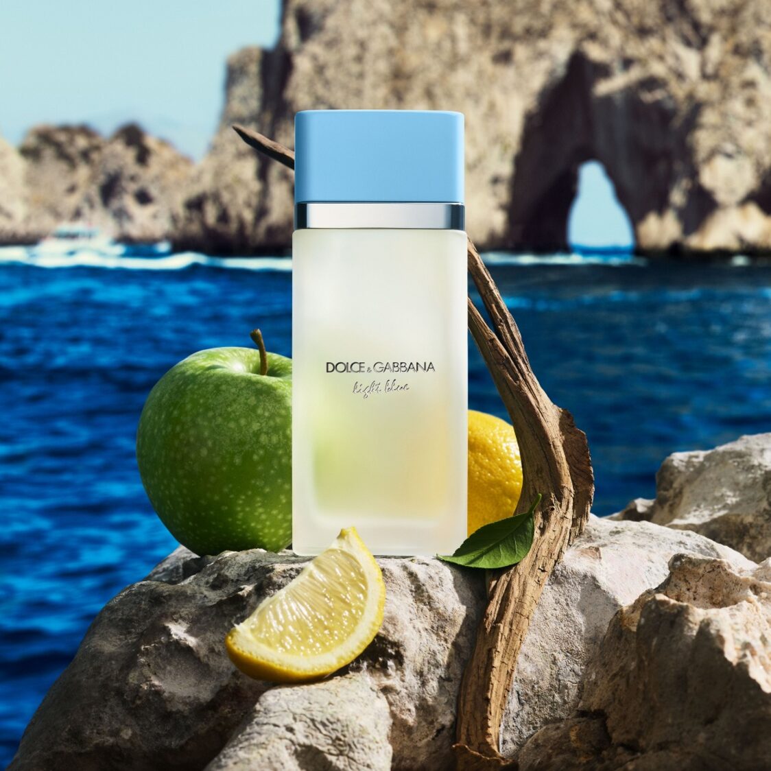 Dolce&Gabbana Light Blue EDT - Metro Singapore Departmental Store - Celebrating 69 Years in SG