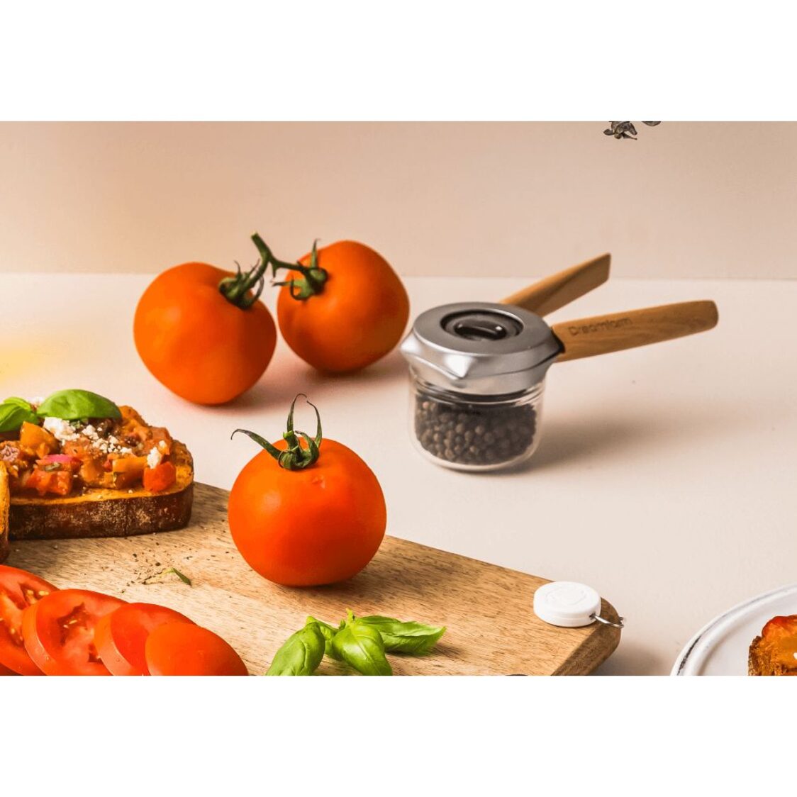 Dreamfarm Spice Mill Ortwo - Metro Singapore Departmental Store - Celebrating 69 Years in SG