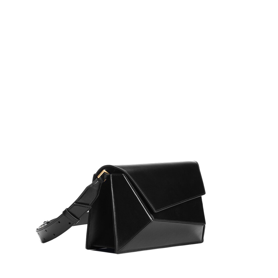 Mlouye Naomi - Carbon