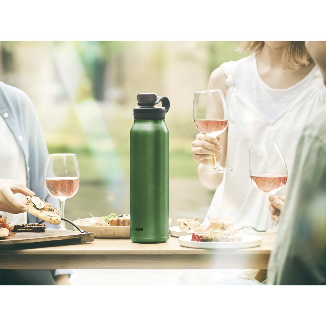 TIGER Anti-Bacterial Double Stainless Steel Carbonated Bottle - Emerald (MTA-T080 GE)