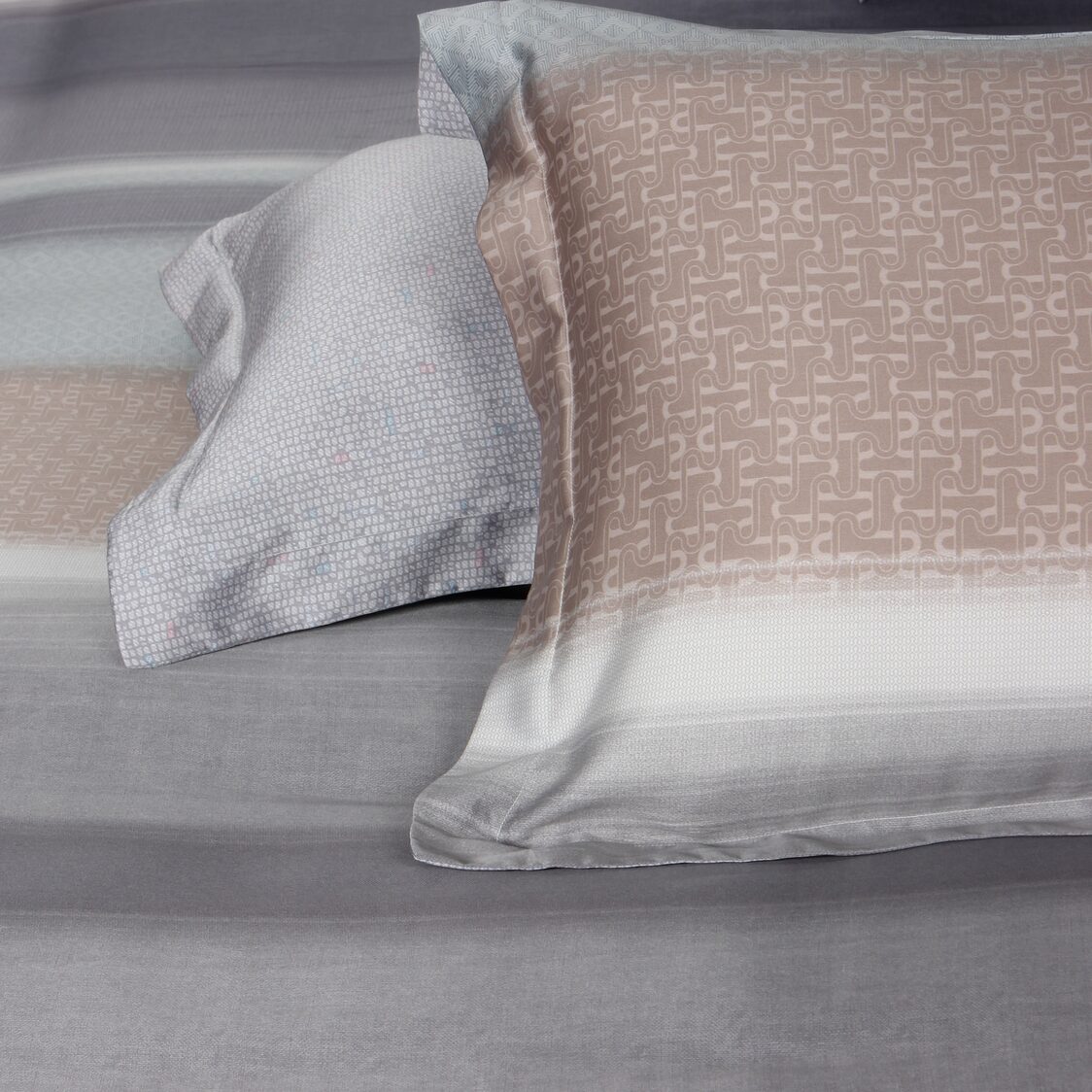 Eurotex Celestine made from 100% TENCEL™ fibers,  Fitted Sheet Set / Bed Set (Norway)