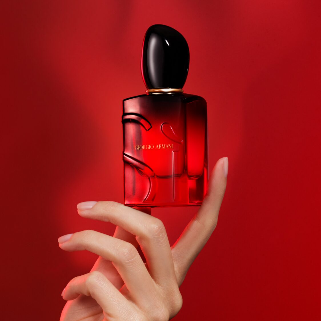 Giorgio Armani Sì Passione Eau De Parfum Intense - Metro Singapore Departmental Store - Celebrating 69 Years in SG