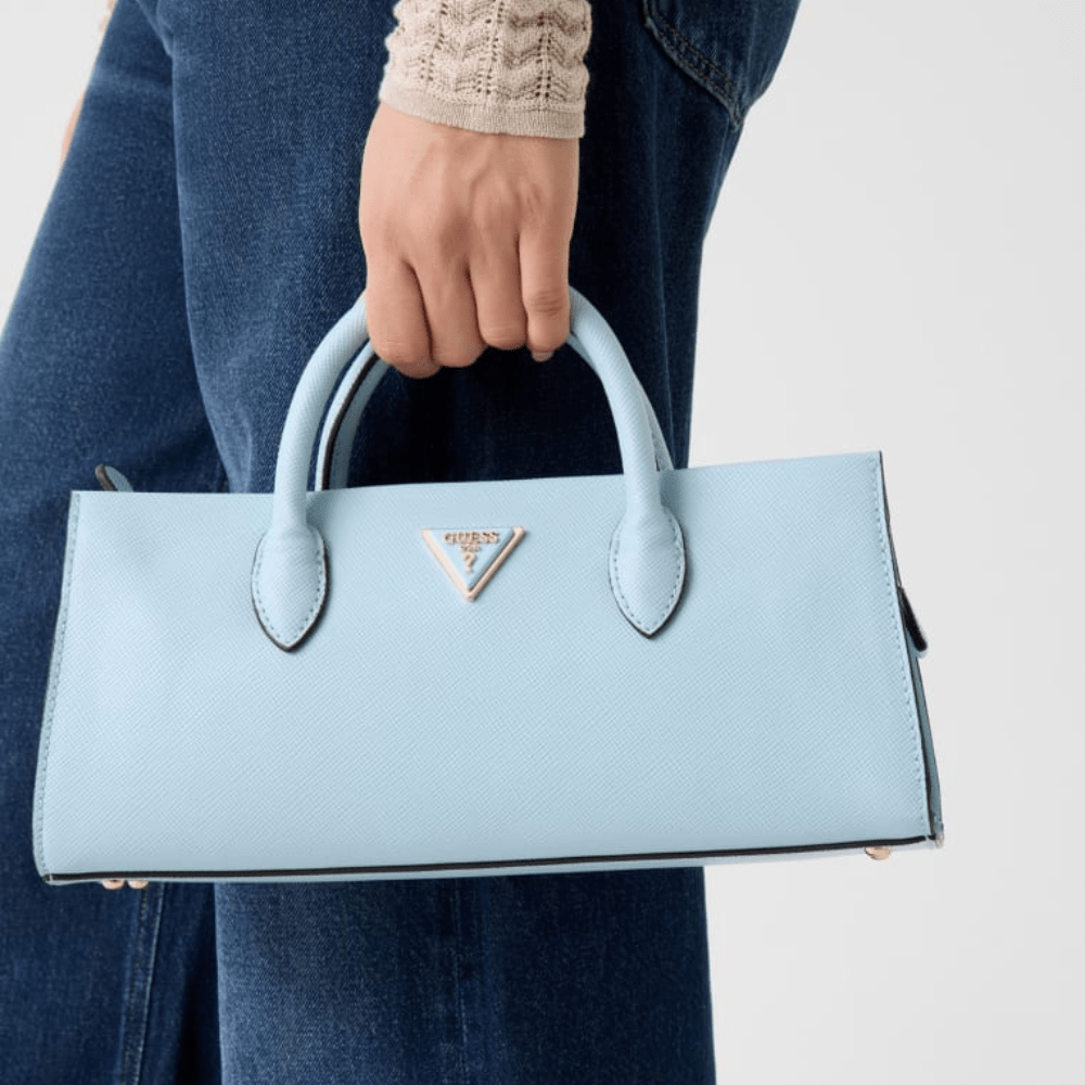 Guess Noelle Il Girlfriend Satchel - Metro Singapore Departmental Store - Celebrating 69 Years in SG