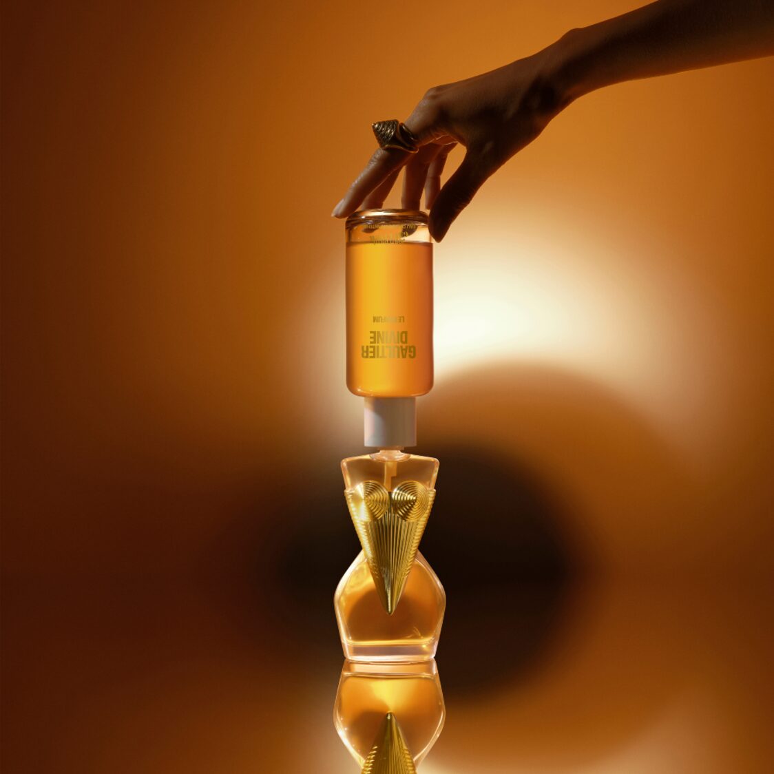 Jean Paul Gaultier Gaultier Divine Le Parfum EDP 100ml - Metro Singapore Departmental Store - Celebrating 69 Years in SG
