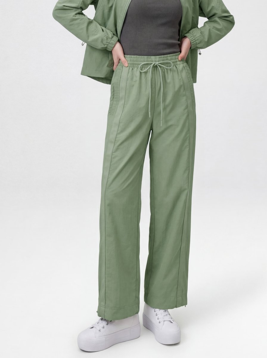 K/Woods Aero Pants - Metro Singapore Departmental Store - Celebrating 69 Years in SG