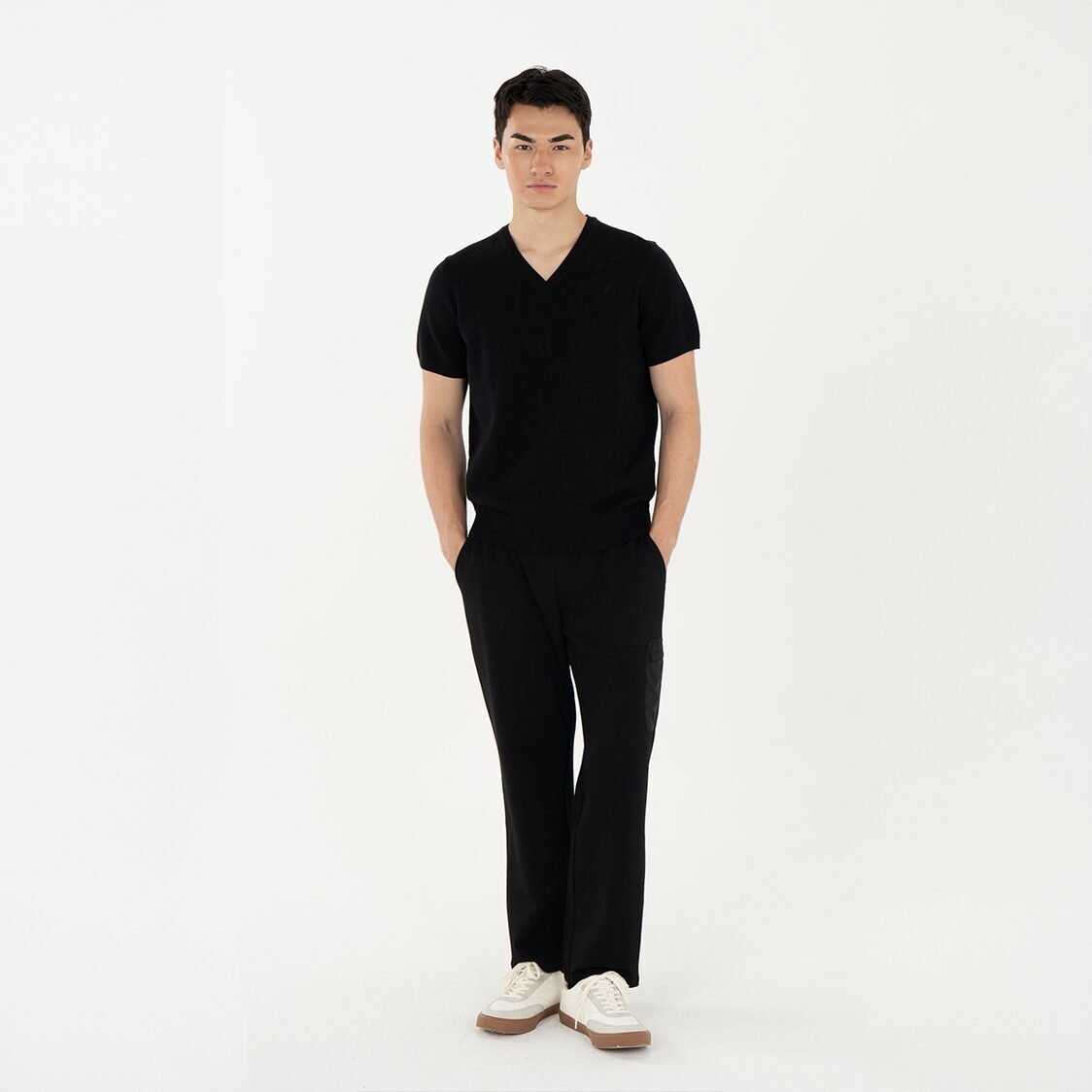 K/Woods Mens Calmline V - neck - Metro Singapore Departmental Store - Celebrating 69 Years in SG