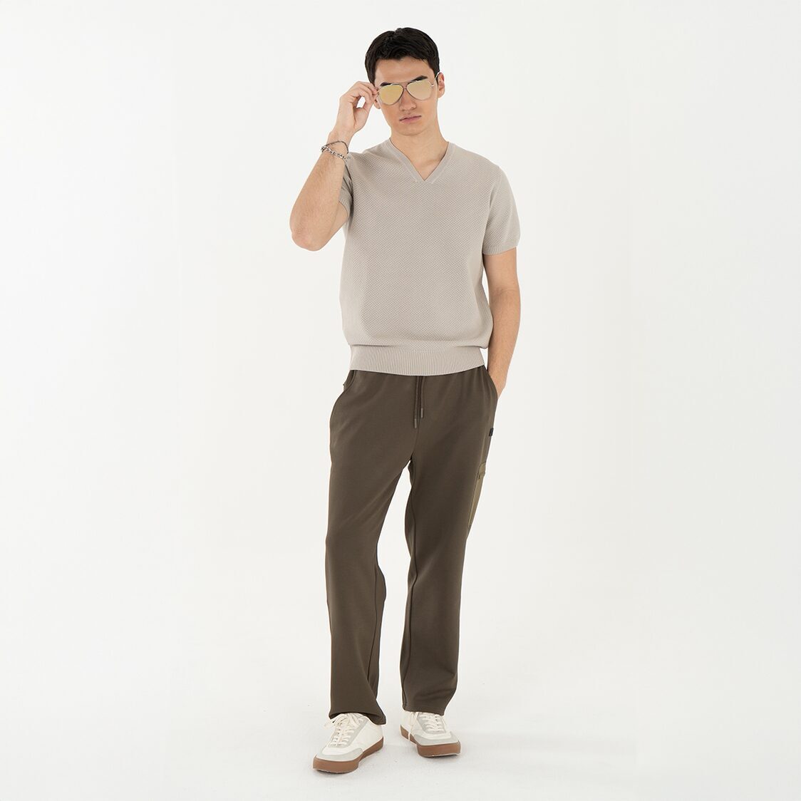 K/Woods Mens Calmline V - neck - Metro Singapore Departmental Store - Celebrating 69 Years in SG