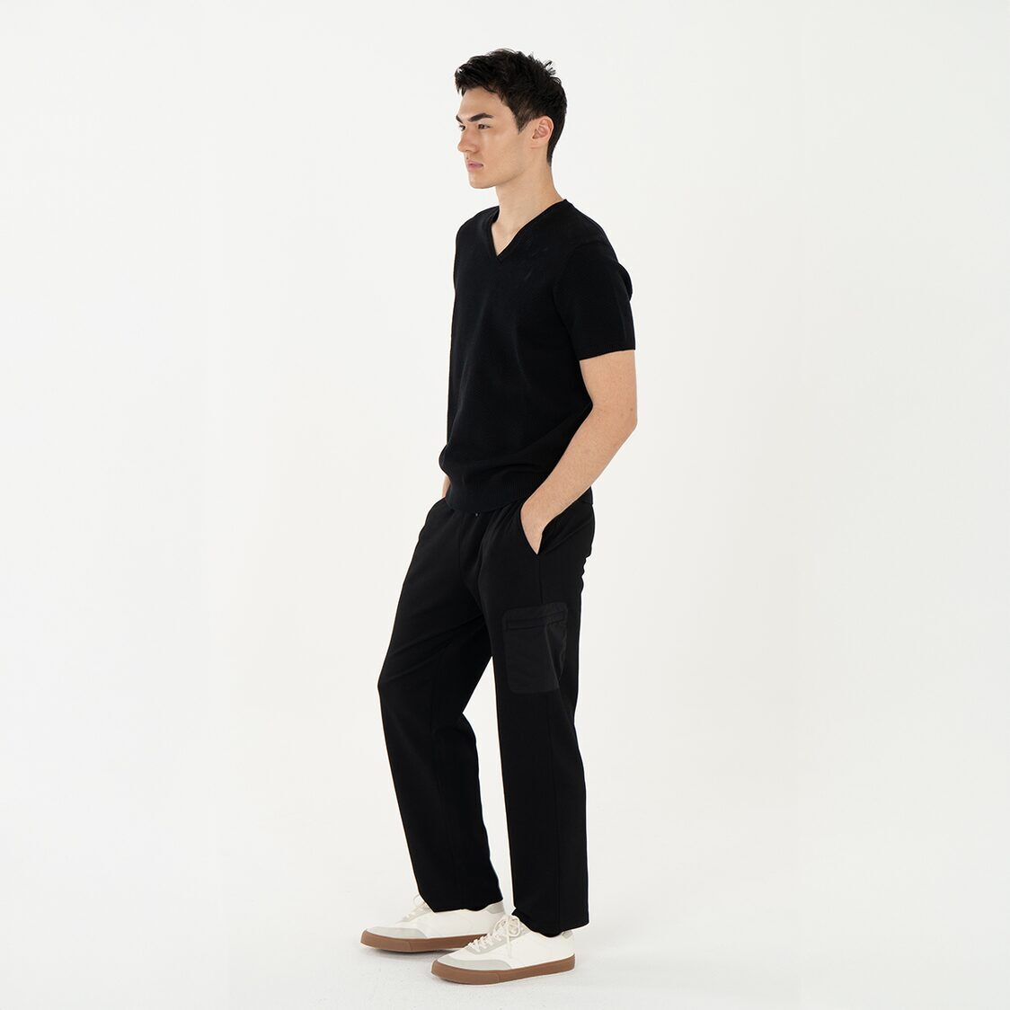 K/Woods Mens Calmline V - neck - Metro Singapore Departmental Store - Celebrating 69 Years in SG
