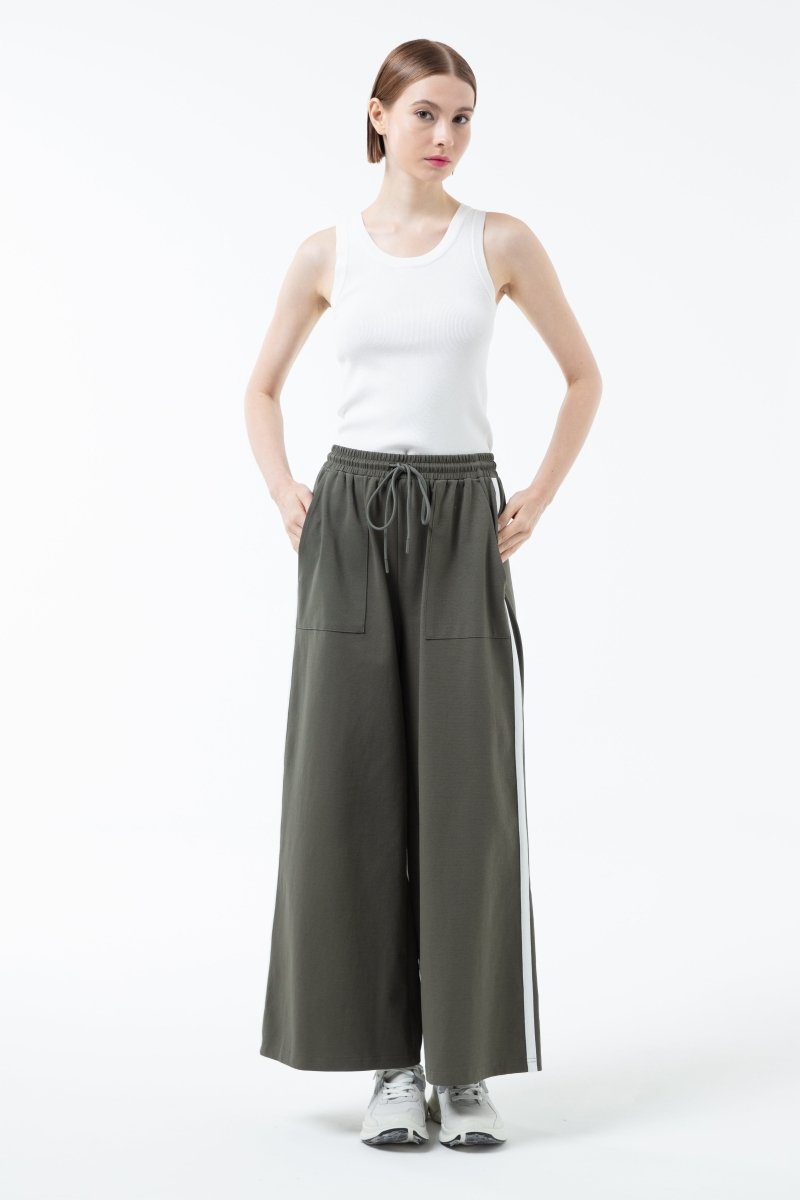 K/Woods Weekend Move Wide - Leg Pants - Metro Singapore Departmental Store - Celebrating 69 Years in SG