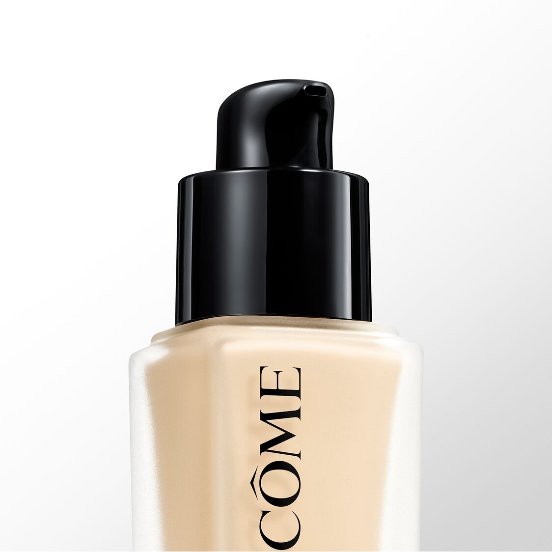 Lancome Teint Idole Ultra Wear Foundation 30ml - Metro Singapore Departmental Store - Celebrating 69 Years in SG