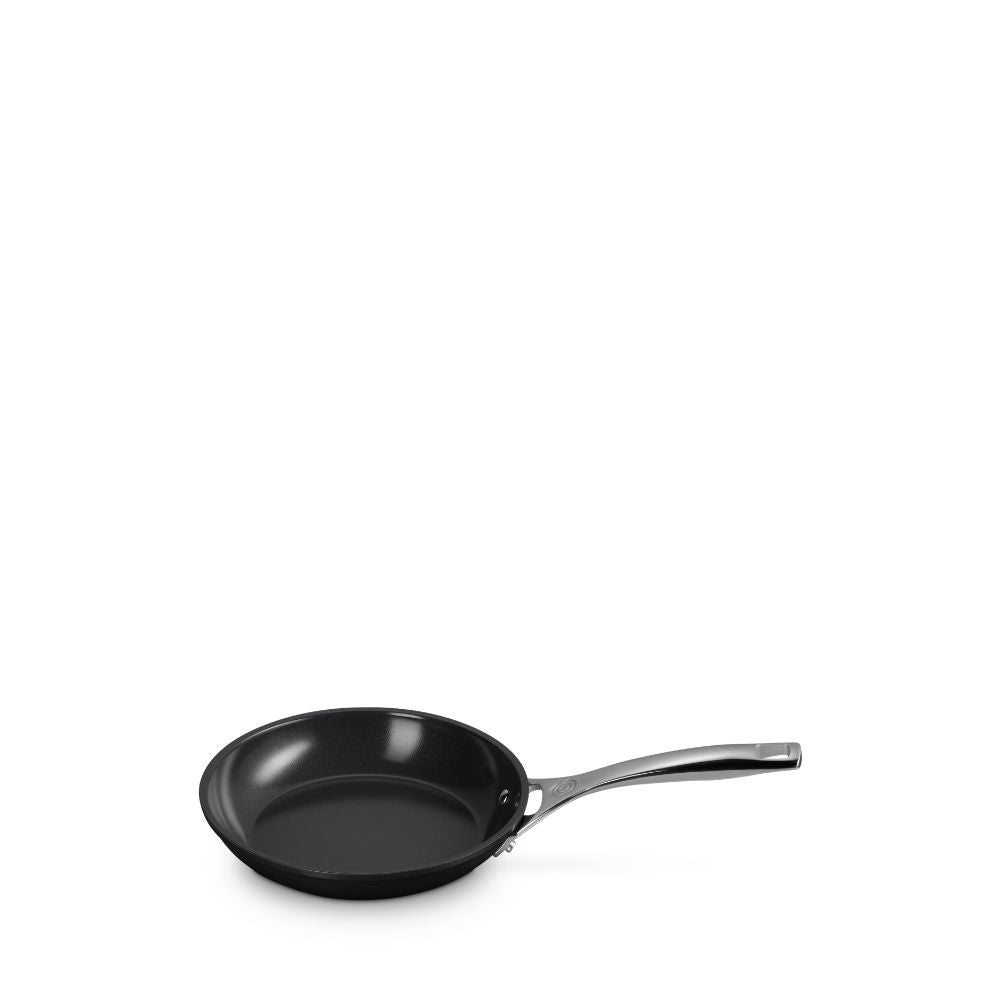 Le Creuset Frying Pan 20cm - Metro Singapore Departmental Store - Celebrating 69 Years in SG