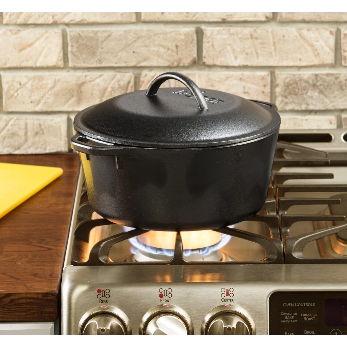 Lodge Seasoned Cast Iron Dutch Oven 5 Quart / 10 Inch (25cm) - Metro Singapore Departmental Store - Celebrating 69 Years in SG