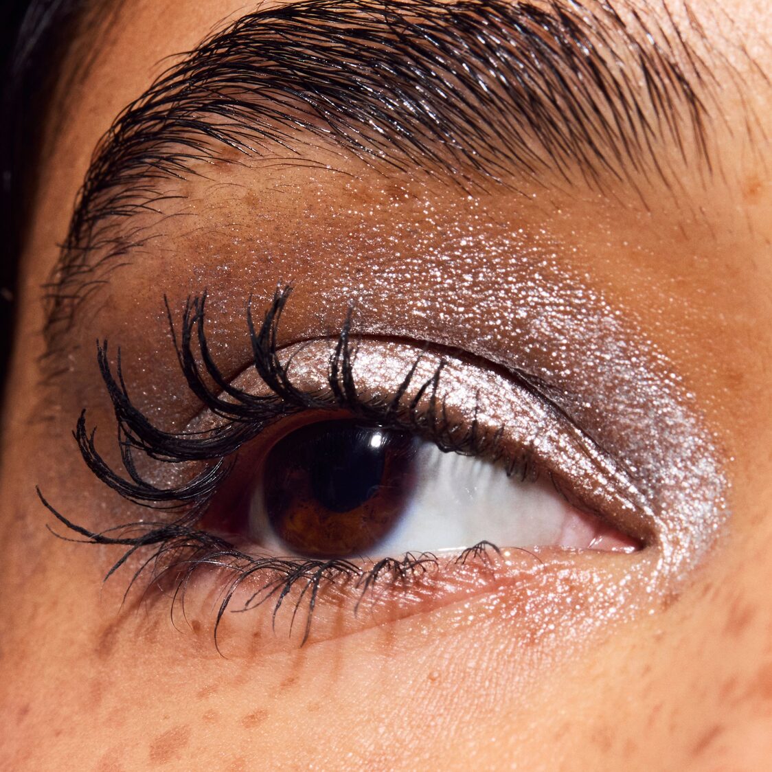 MAC Dazzleshadow Eyeshadow Stick - Metro Singapore Departmental Store - Celebrating 69 Years in SG