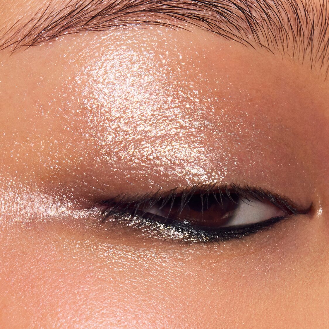 MAC Dazzleshadow Eyeshadow Stick - Metro Singapore Departmental Store - Celebrating 69 Years in SG
