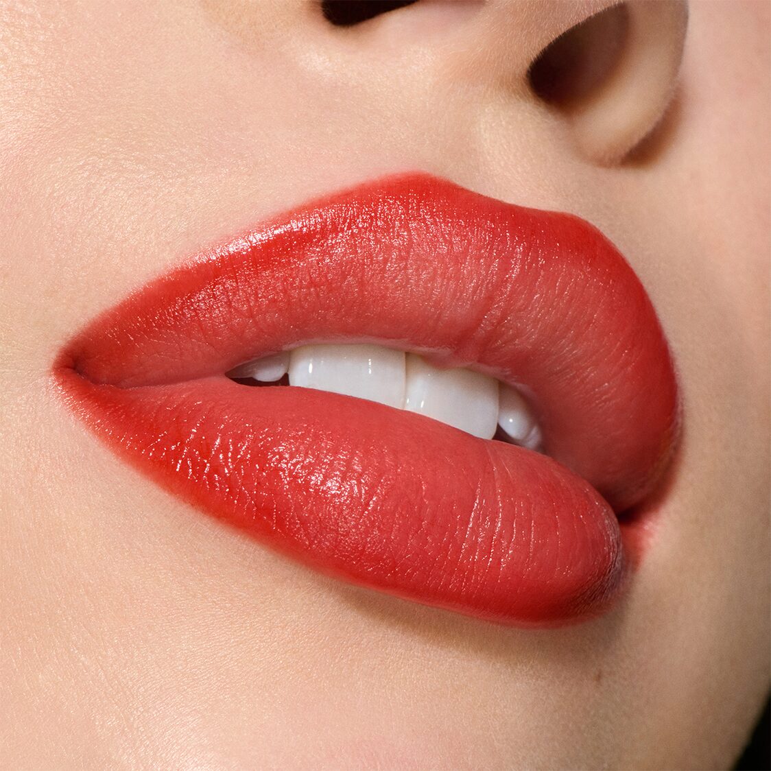 MAC LipGlazer - Metro Singapore Departmental Store - Celebrating 69 Years in SG