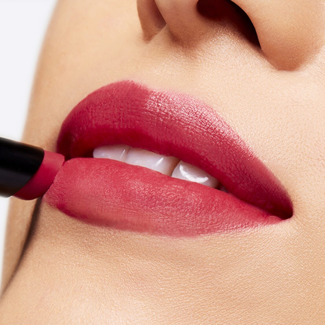 MAC Powder Kiss Velvet Blur Slim Stick 2g - Metro Singapore Departmental Store - Celebrating 69 Years in SG