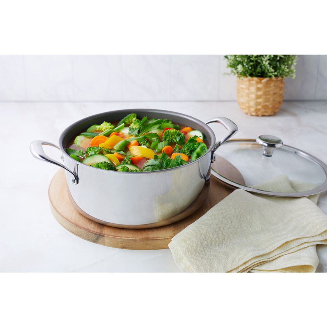 [Metro Exclusive] Corelle DuraNano Triply Casserole 24cm With Lid - Metro Singapore Departmental Store - Celebrating 69 Years in SG