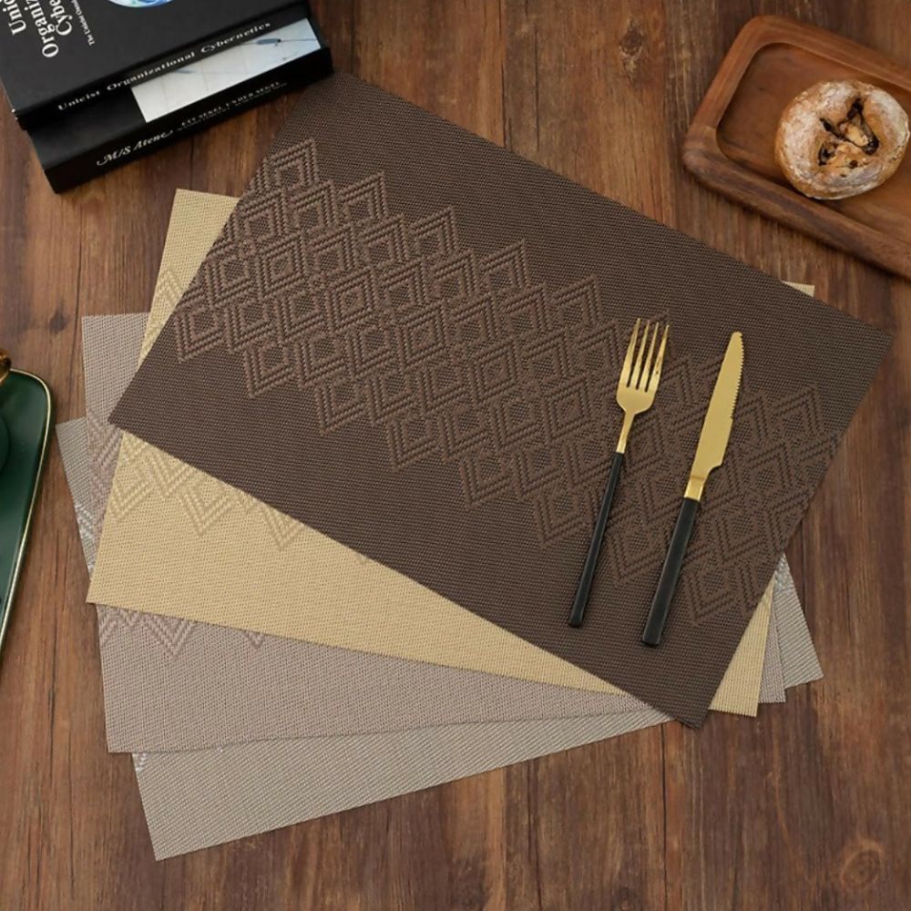 Rapee Puzzle Woven Texilene Placemat – Central Panel Design – 30 x 45 cm – Gold - Metro Singapore Departmental Store - Celebrating 69 Years in SG