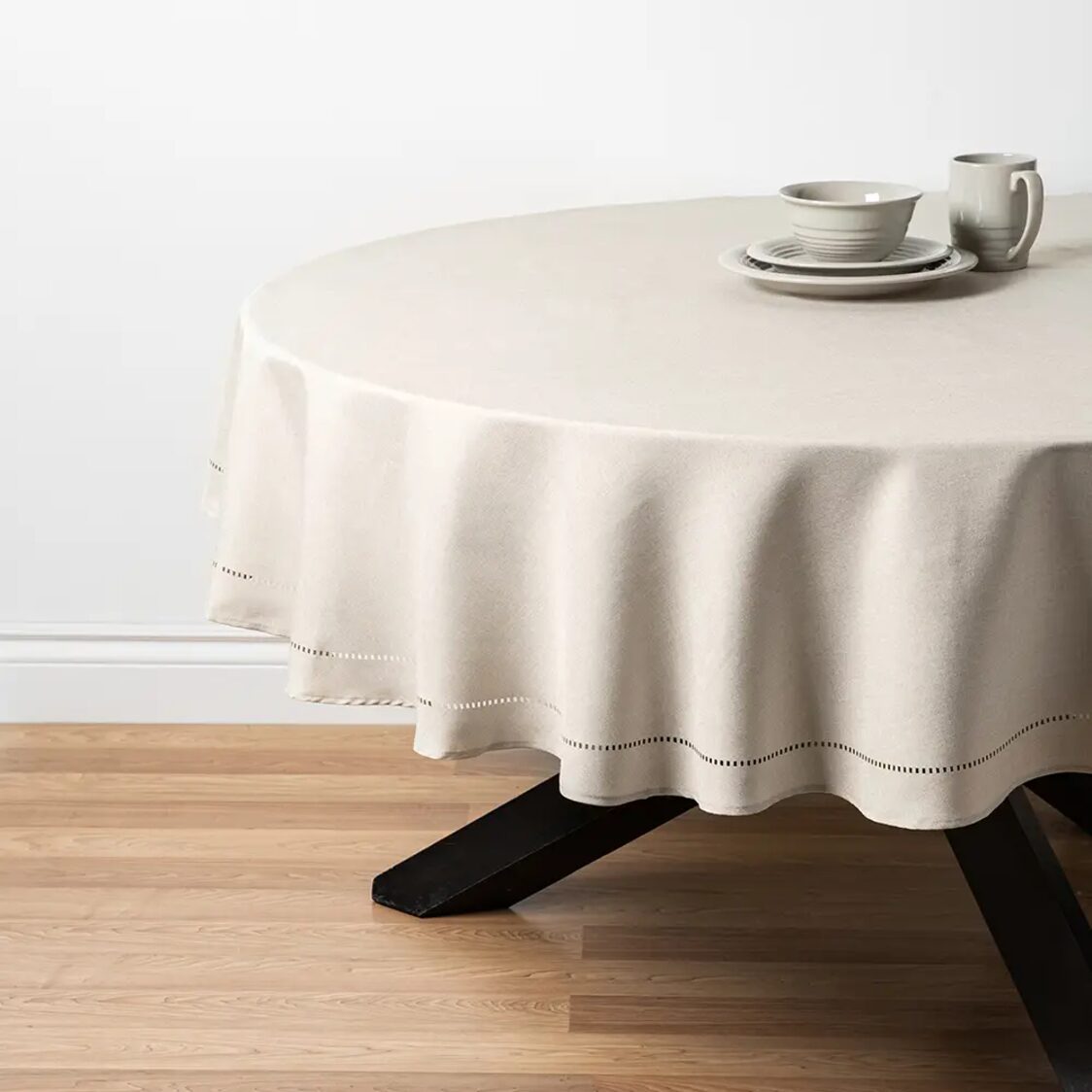 Rapee Sonia Tablecloth 180Rd - Metro Singapore Departmental Store - Celebrating 69 Years in SG