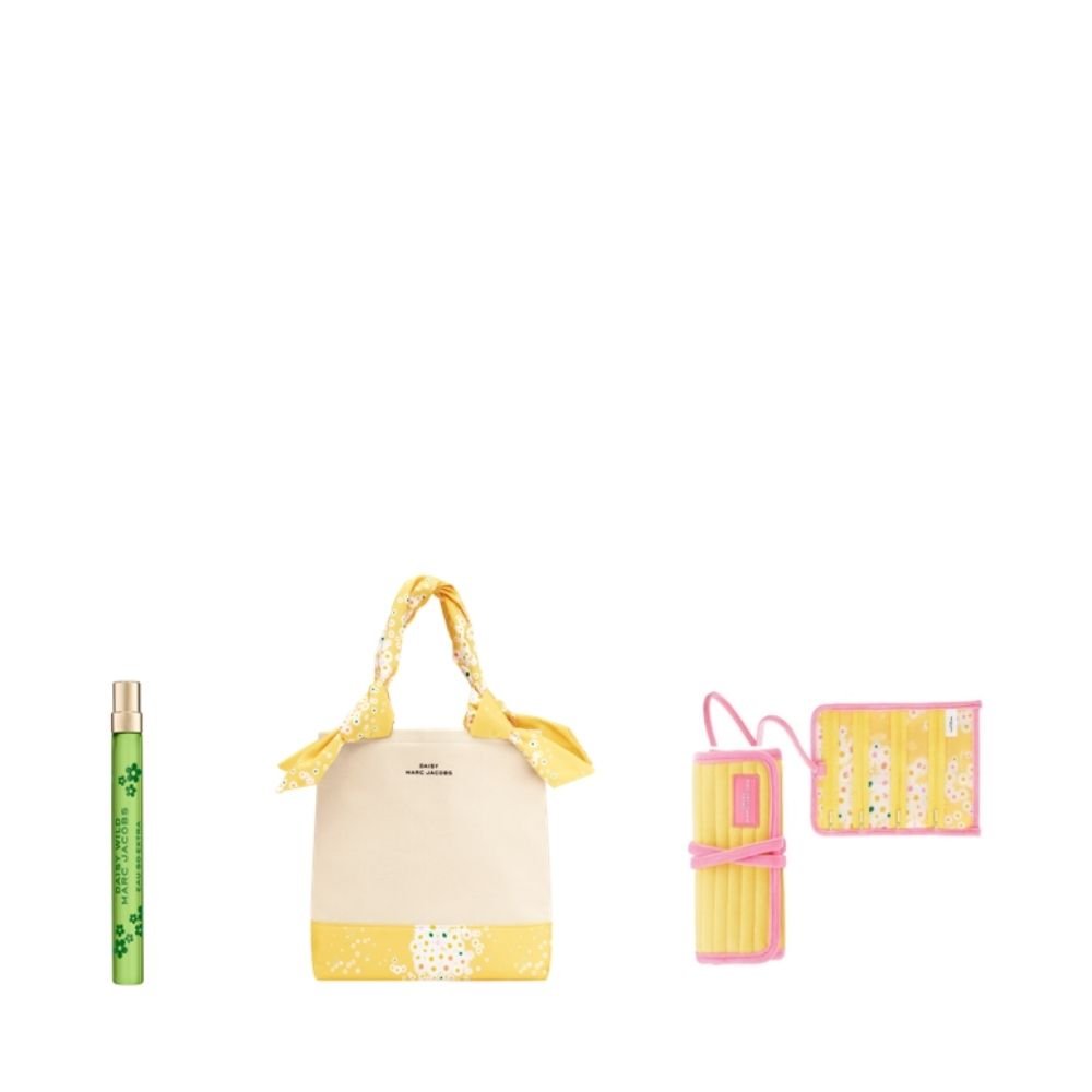 Receive 3-pc gift set (worth $150) with $220 nett spend on Marc Jacobs (Gift with Purchase) - Metro Singapore Departmental Store - Celebrating 69 Years in SG