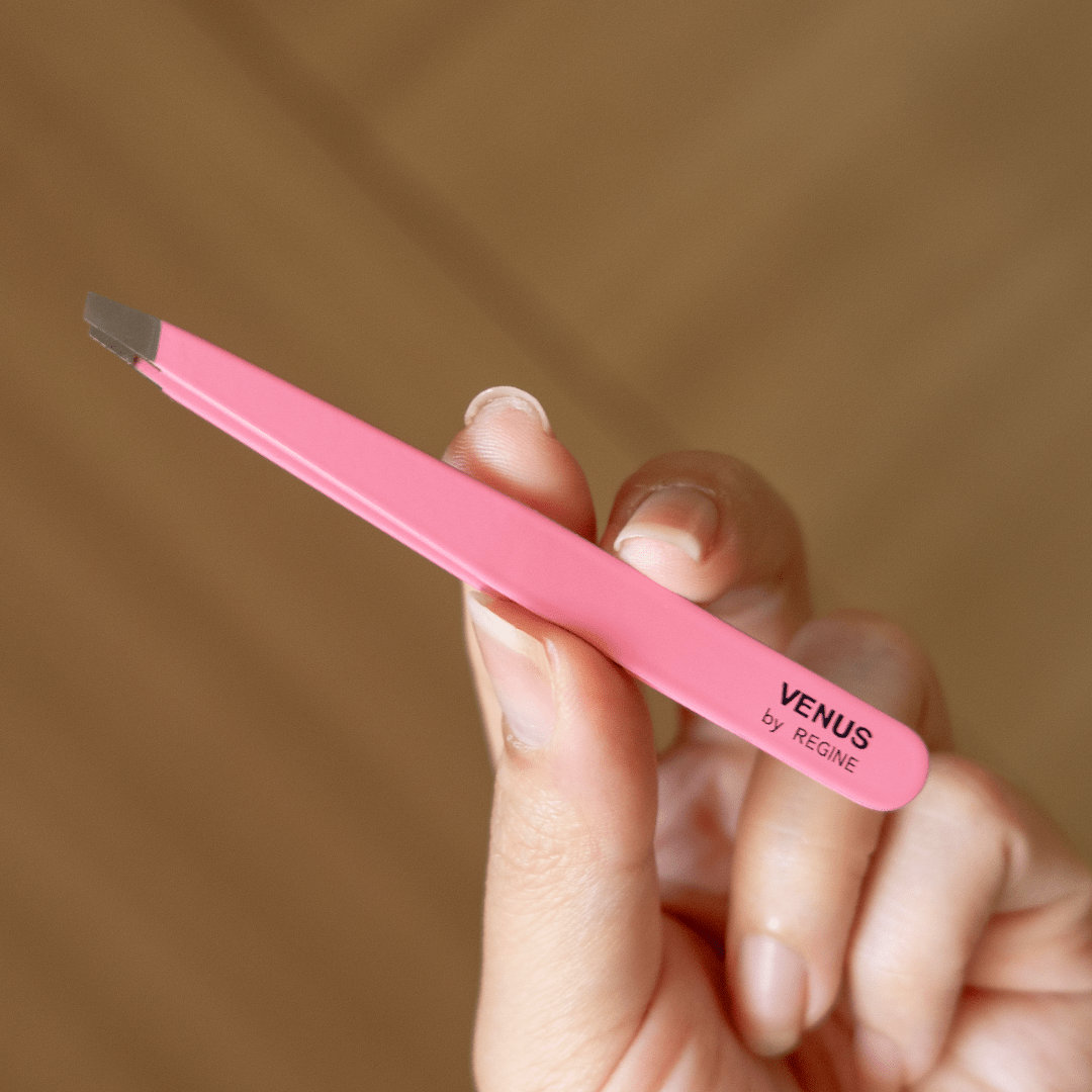 Regine Venus Tweezers - Metro Singapore Departmental Store - Celebrating 69 Years in SG
