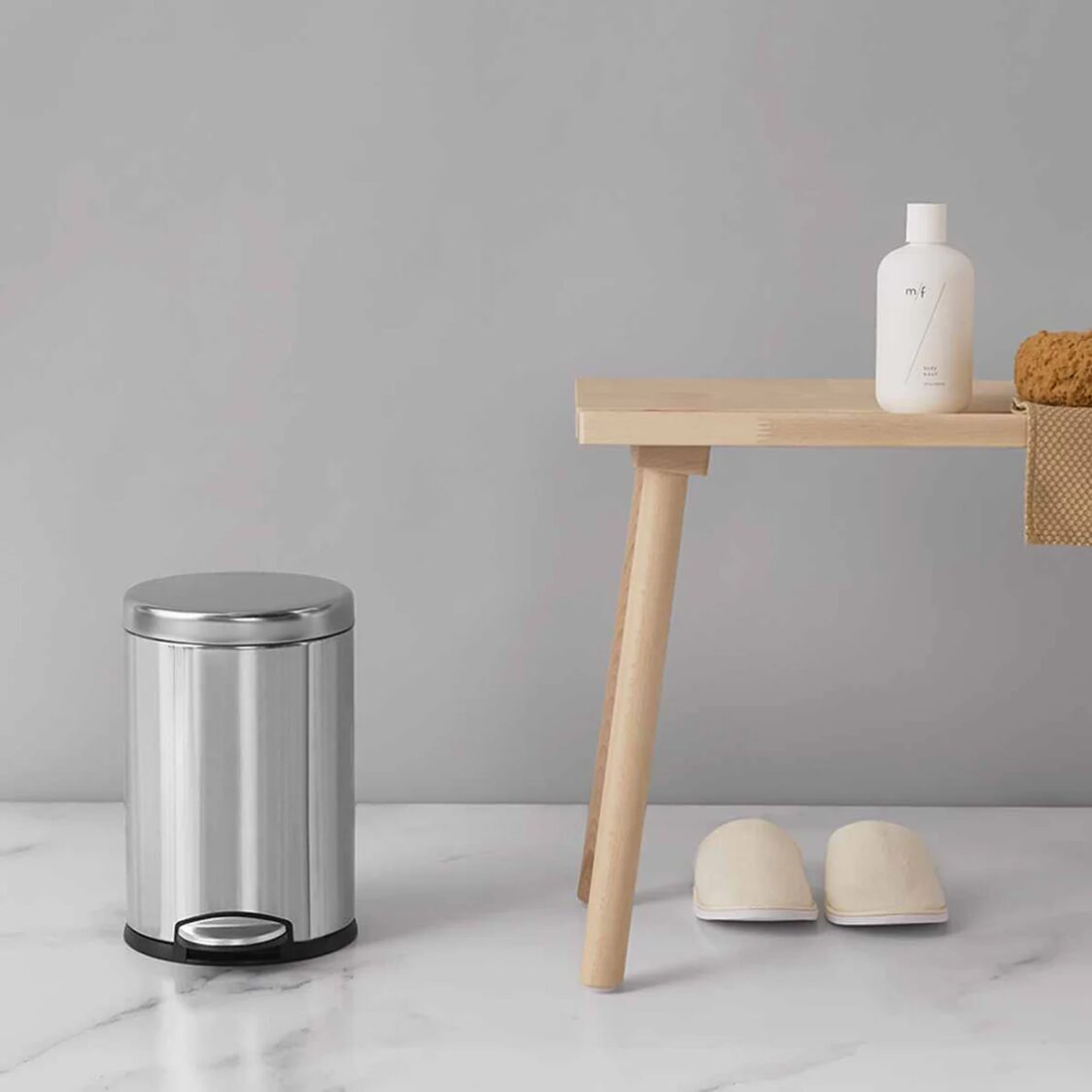 Simplehuman Round Step Bin 4.5L Brushed - Metro Singapore Departmental Store - Celebrating 69 Years in SG