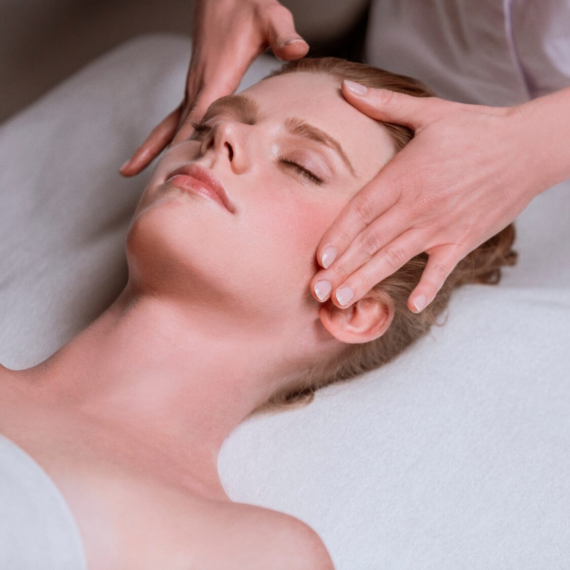Sisley The Phyto Aromatic Supreme Anti - Aging Facial 90Min - Metro Singapore Departmental Store - Celebrating 69 Years in SG